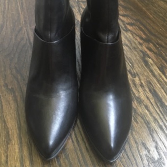 🆕 McQueen Leather Boots - Picture 12 of 17